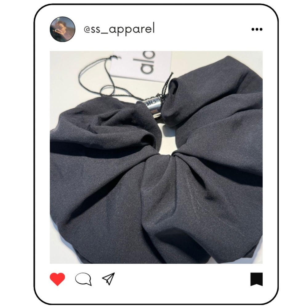 Alo Black oversized Hair Scrunchie